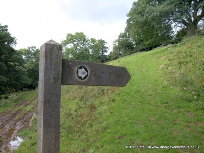 Point 1: Footpath sign
