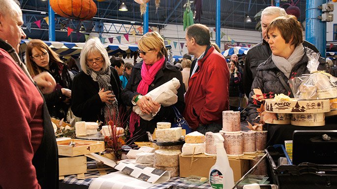 La-Cave-a-Fromage-stall---photographer-Toril-Brancher